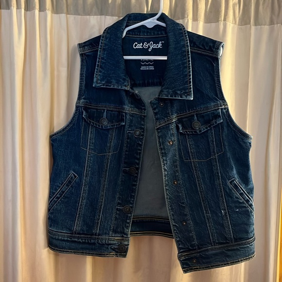 Cat & Jack Girls size 10/12 Denim Blue Vest - Picture 1 of 3